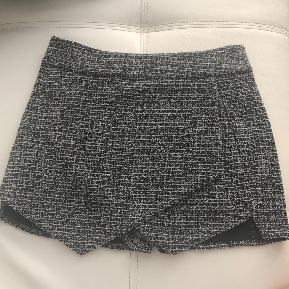 Aqua Black and White Tweed Skort